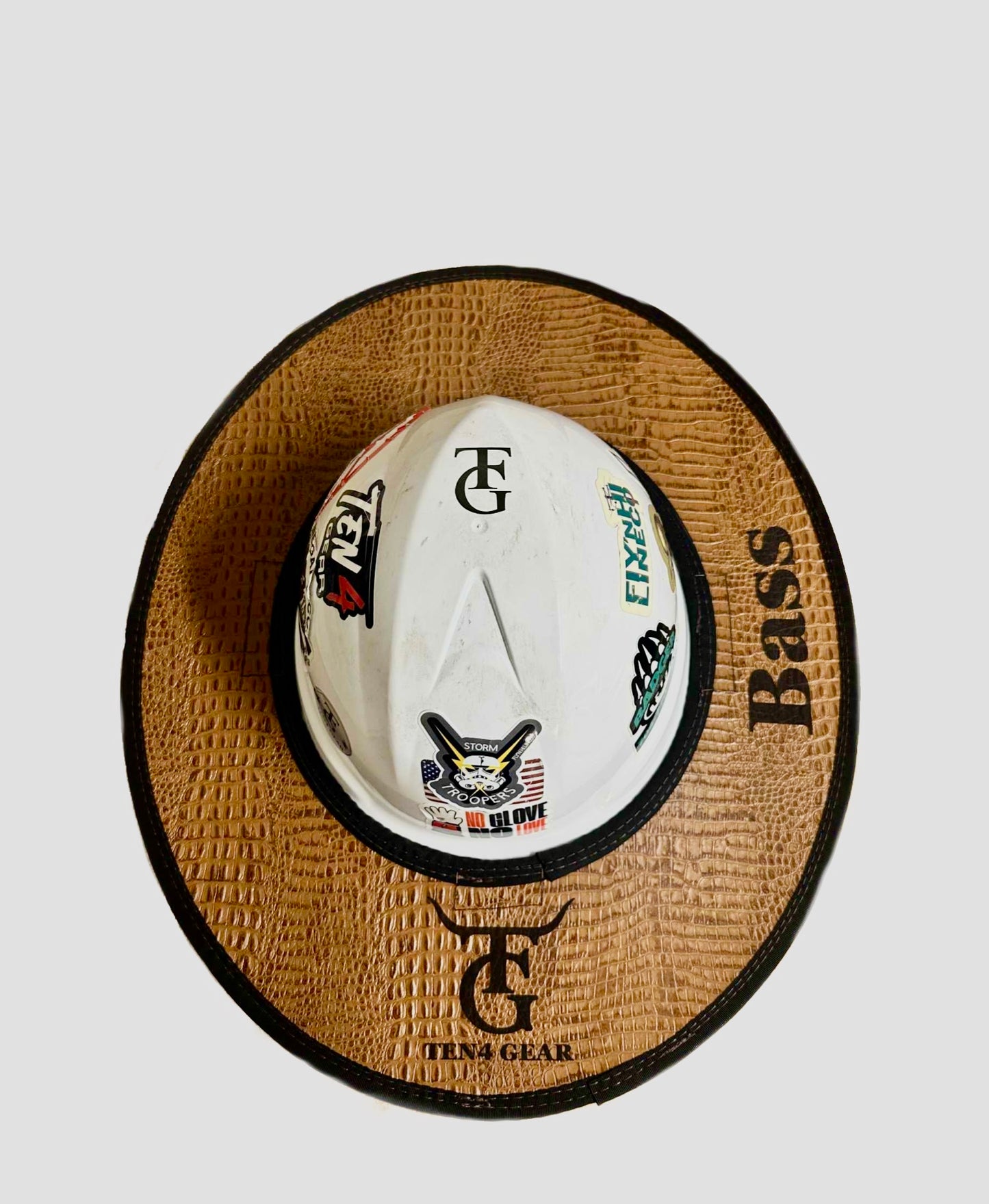 Low Country- Gator/ Cognac Sunshade