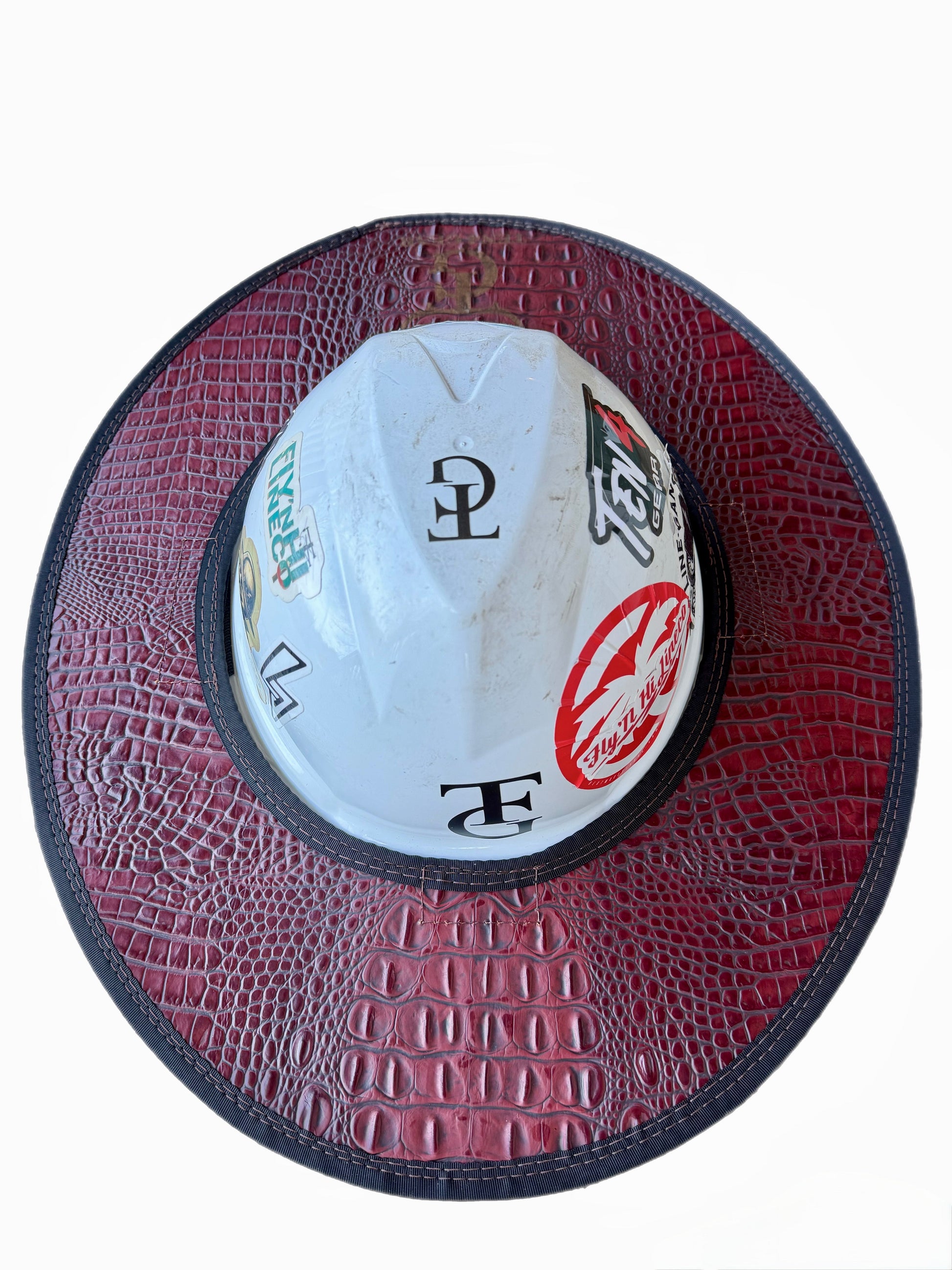 Low Country- The Blazing Saddle - Embossed Red Gator Sunshade Ten4 Gear