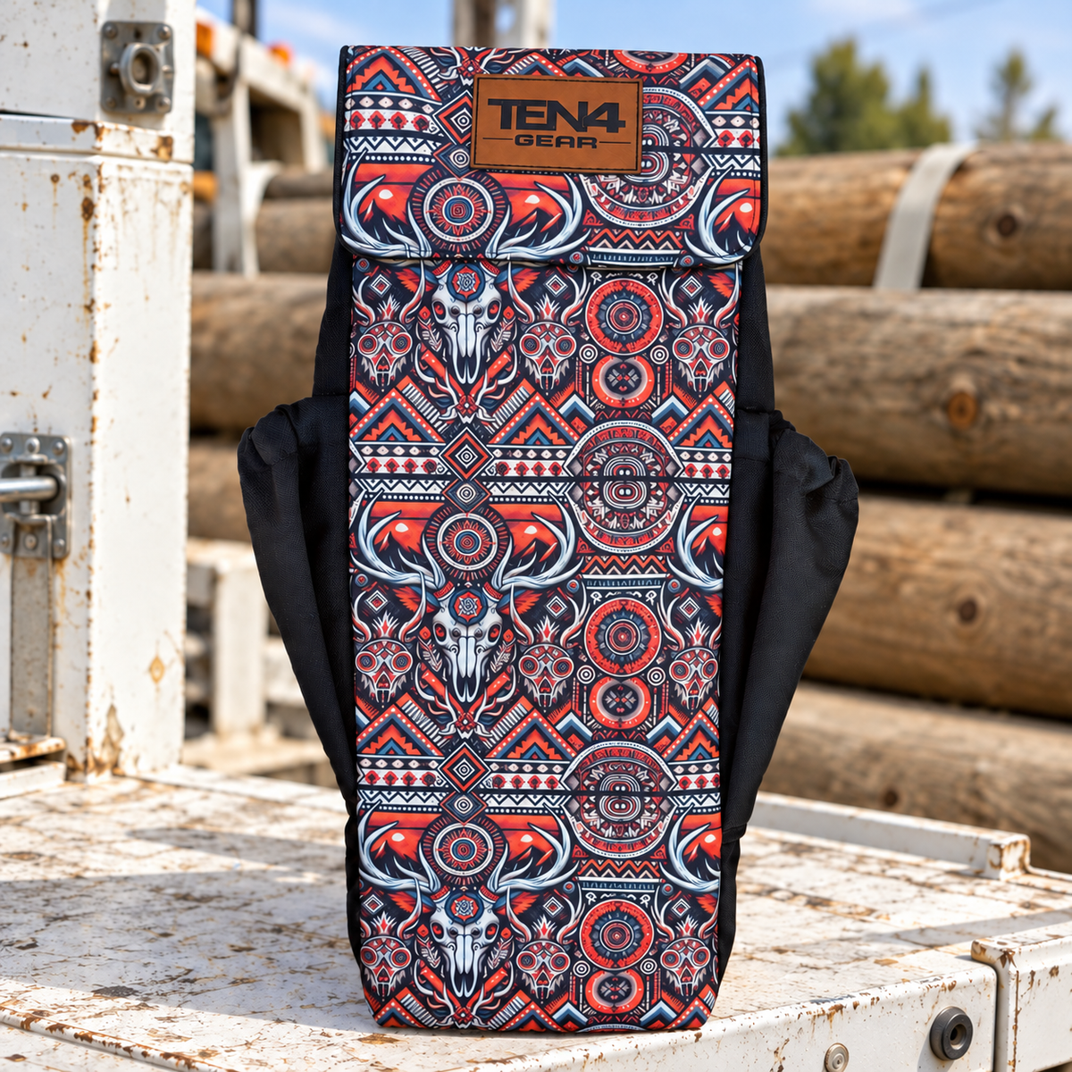 Cowboy Utility with two black side pockets — Velcro Flap; shared 18 and 20 inch photo