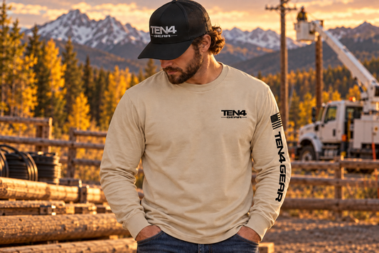 TEN4 sigsand with natural cotton texture, actual black mesh trucker cap and warm fall scenery