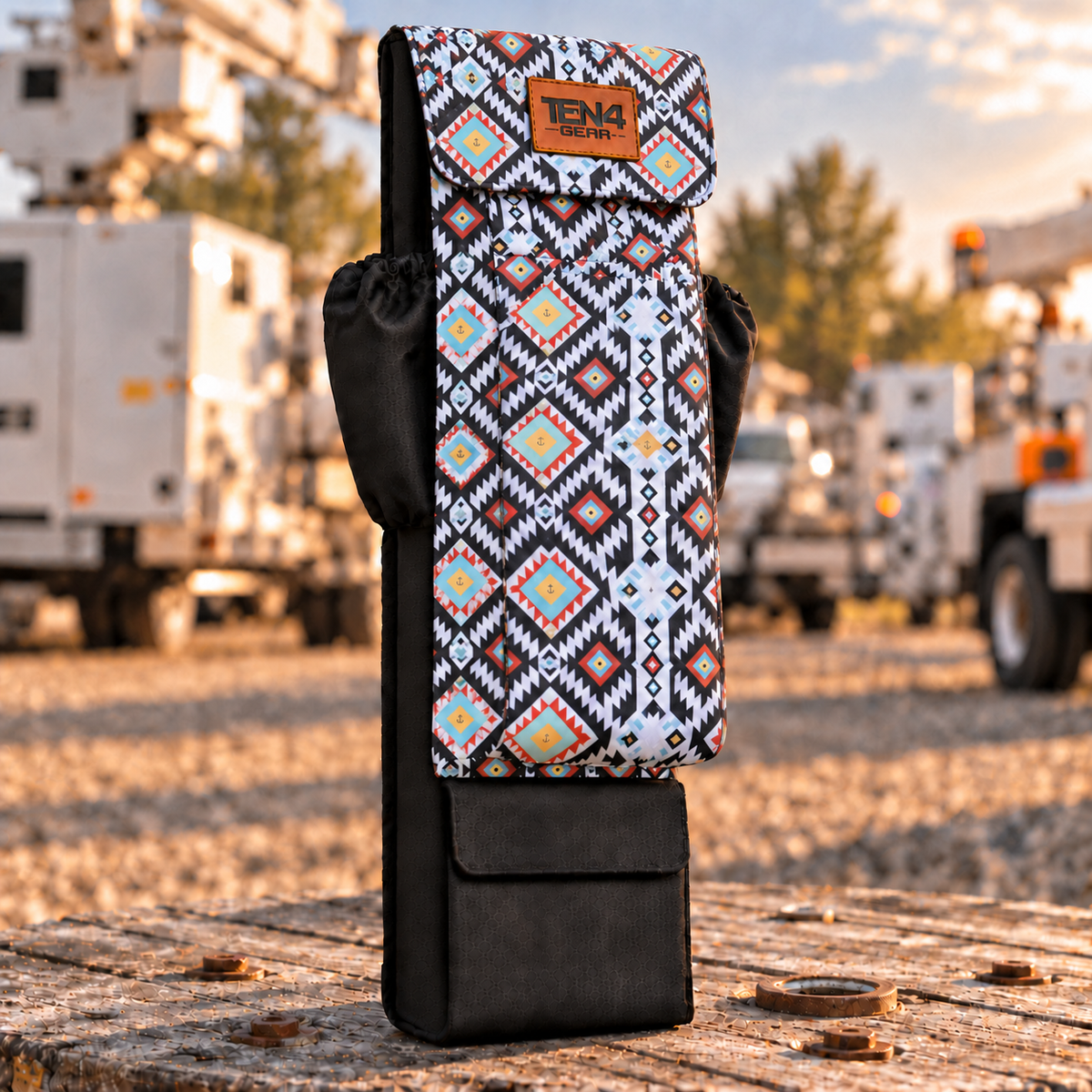 Tomahawk Utility Glove & Sleeve Bag — 29 inch Velcro Flap; extra bottom pocket; approved TEN4 GEAR patch