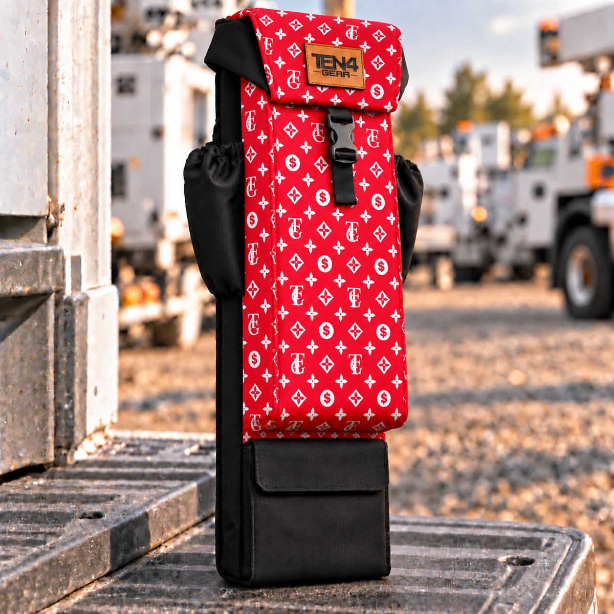 TEN4 Gear TG Red 29-inch Utility bag, matching patterned gusset, black rear backing and lid sides