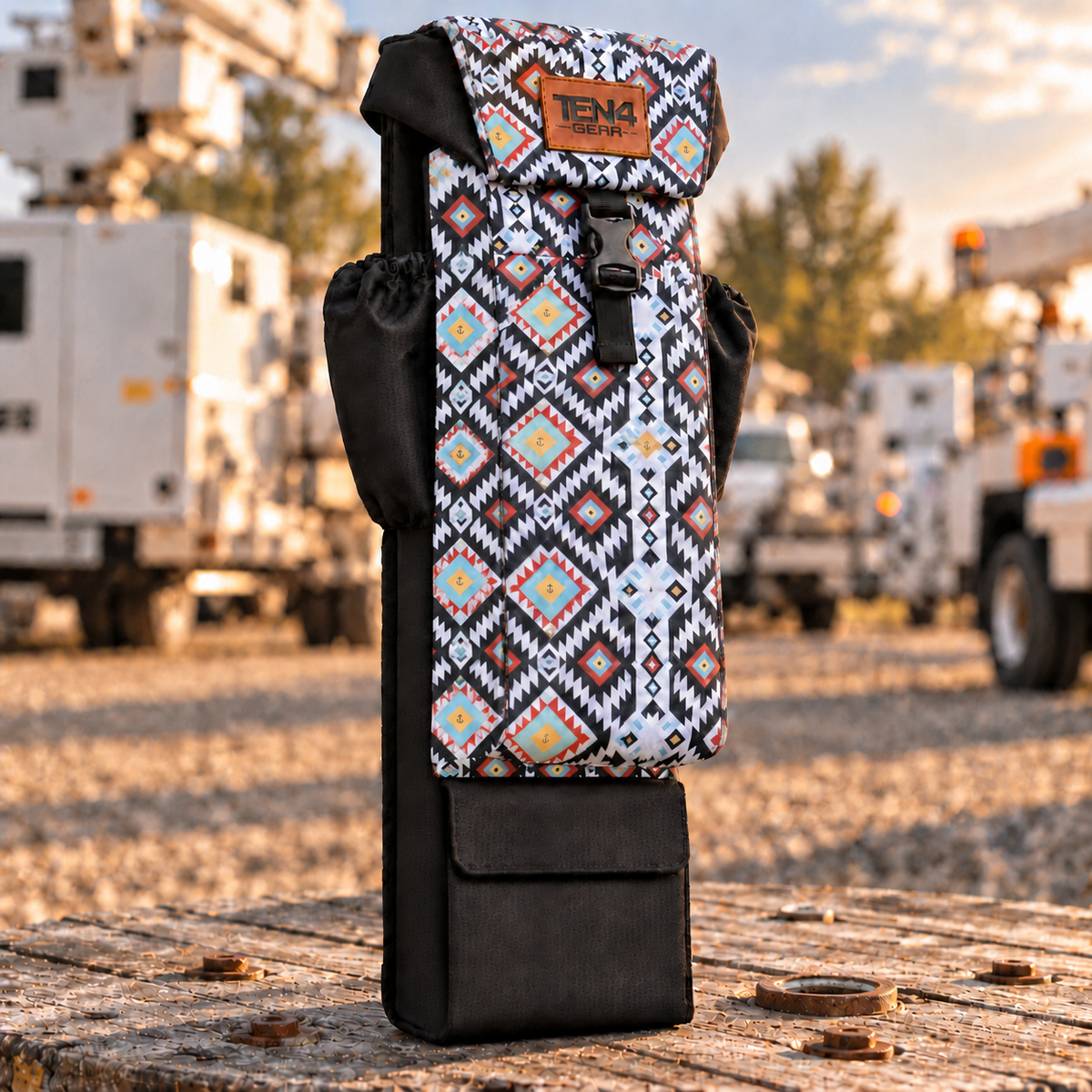 TEN4 Gear Tomahawk 29-inch Utility bag, matching patterned gusset, black rear backing and lid sides